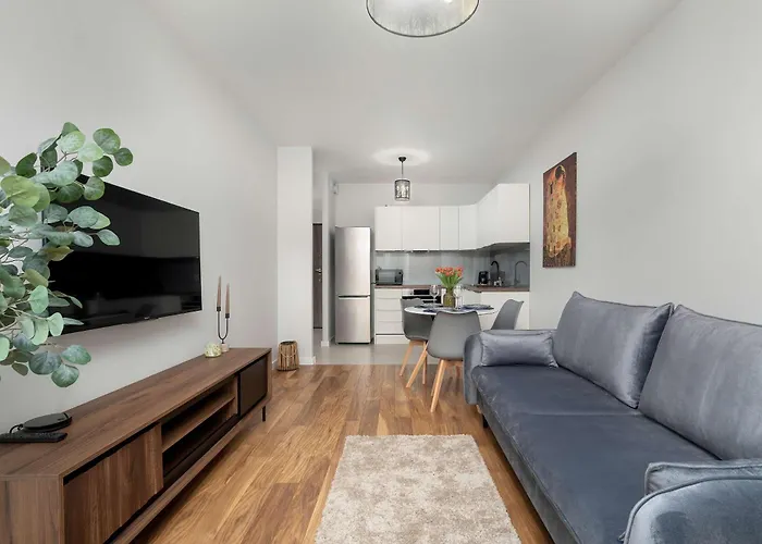 Appartamento Velvet With Balcony In By Renters Rzeszów